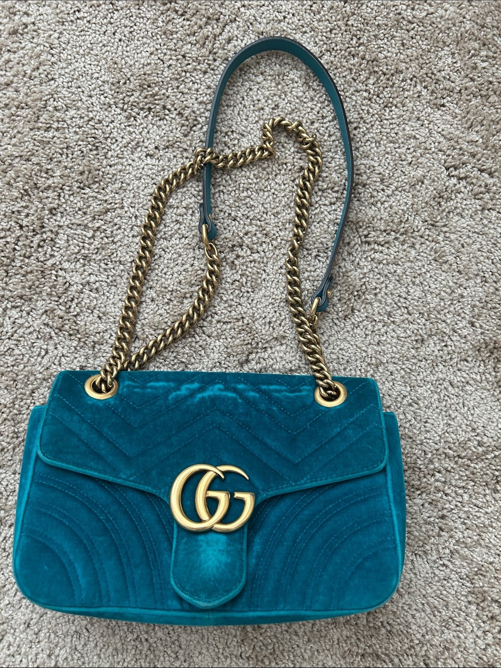 Gucci Teal Velvet Marmont Shoulder Bag with Gold Hardware - Picture 1 of 9